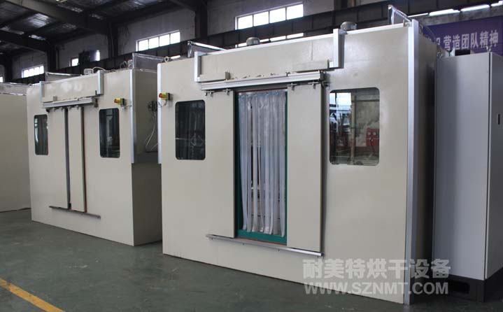 寶馬車(chē)門(mén)密封條加熱軟化烘箱